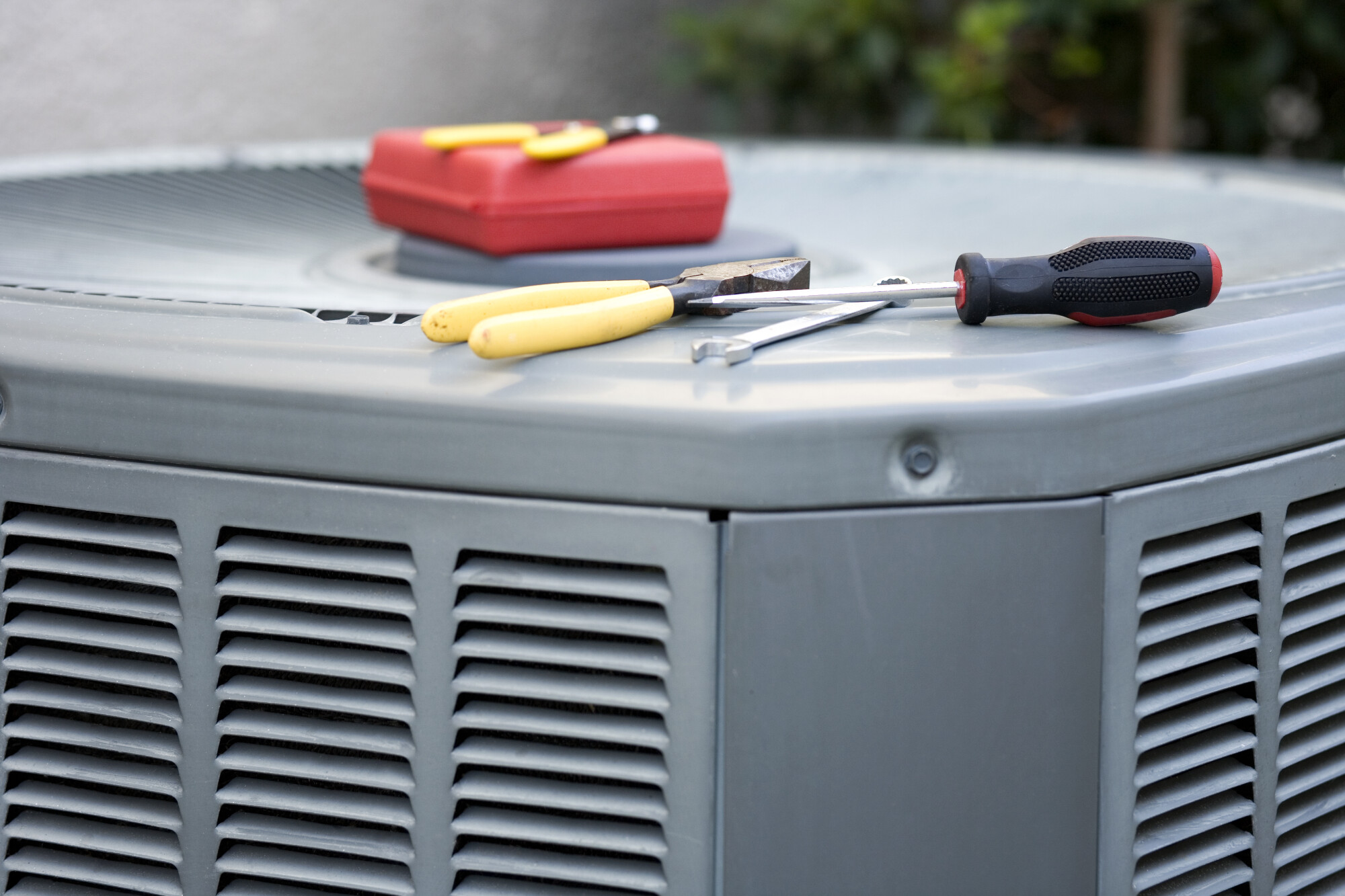 When to Repair or Replace an AC Unit in Opelika, AL